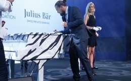 DiCaprio e il pianoforte di marmo per salvare le tigri